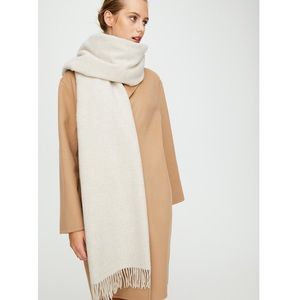 Aritzia Wilfred “the classic wool scarf”